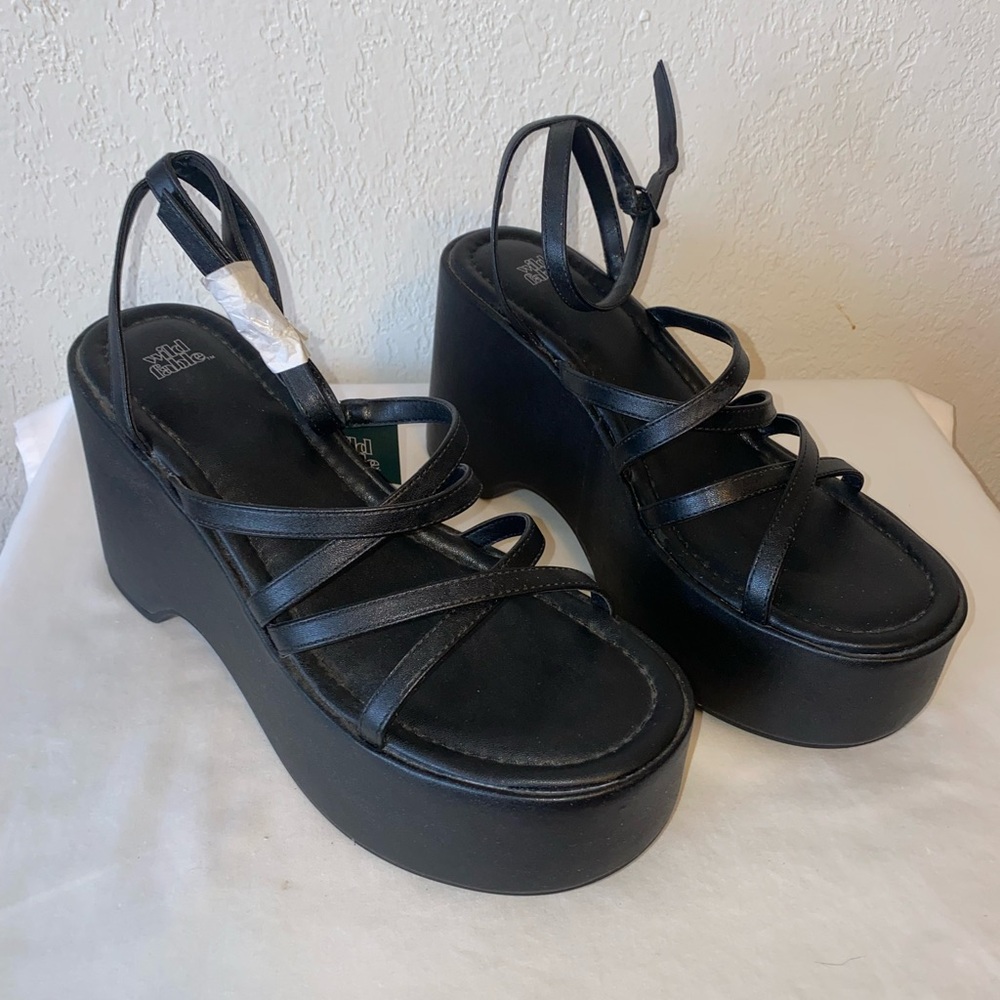 Wild Fable Black Strappy Platform Sandals